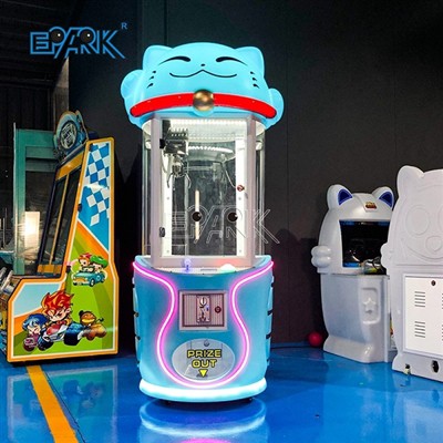 How does the claw machine game work